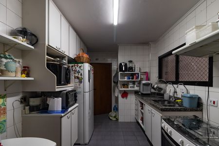 Apartamento à venda com 145m², 3 quartos e 3 vagas Apartamento à venda com 145m², 3 quartos e 3 vagasCozinha