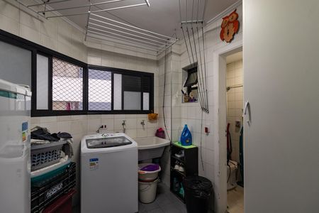Apartamento à venda com 145m², 3 quartos e 3 vagas Apartamento à venda com 145m², 3 quartos e 3 vagasÁrea de Serviço