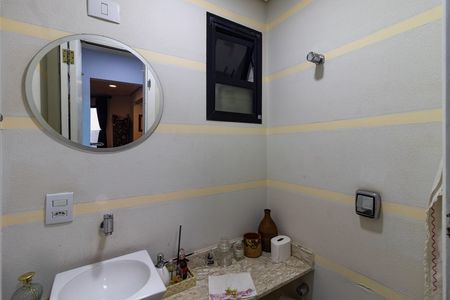 Apartamento à venda com 145m², 3 quartos e 3 vagas Apartamento à venda com 145m², 3 quartos e 3 vagasLavabo