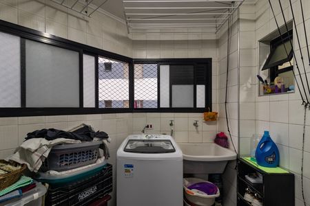 Apartamento à venda com 145m², 3 quartos e 3 vagas Apartamento à venda com 145m², 3 quartos e 3 vagasÁrea de Serviço