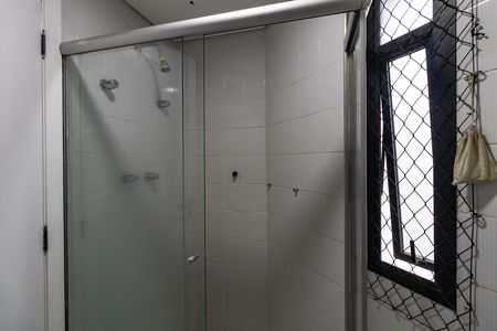 Apartamento à venda com 145m², 3 quartos e 3 vagas Apartamento à venda com 145m², 3 quartos e 3 vagasBanheiro da Suíte 2