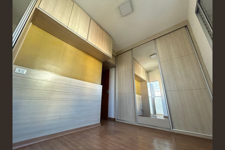 Apartamento à venda com 180m², 4 quartos e 2 vagas