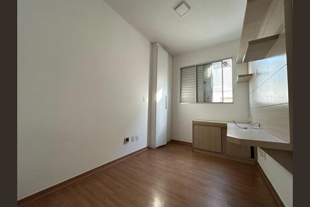 Apartamento à venda com 4 quartos, 180m² em Castelo, Belo Horizonte