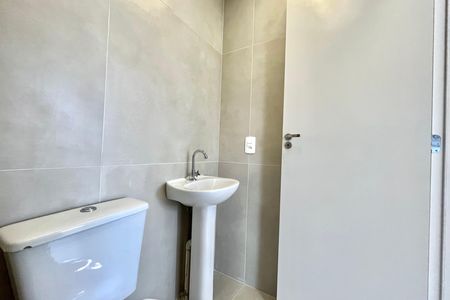 Apartamento para alugar com 37m², 2 quartos e sem vaga Apartamento para alugar com 37m², 2 quartos e sem vagaBanheiro