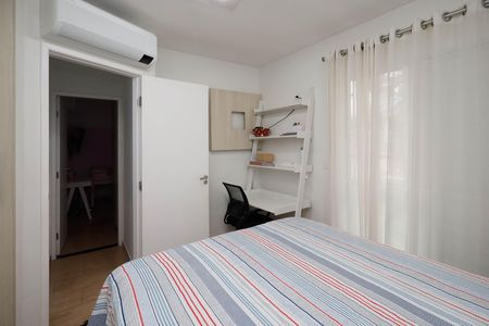 Suíte 1 de casa de condomínio à venda com 2 quartos, 90m² em Vila Nivi, São Paulo