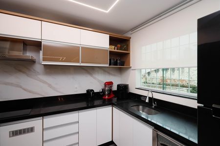Casa de condomínio à venda com 90m², 2 quartos e 1 vaga Casa de condomínio à venda com 90m², 2 quartos e 1 vagaCozinha - Armários