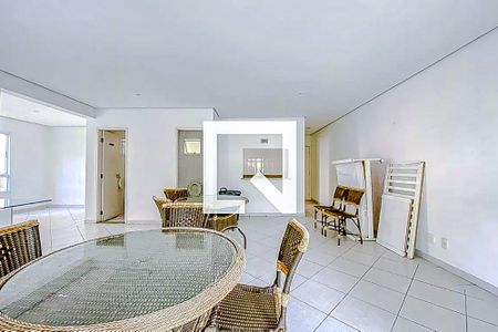 Apartamento para alugar com 80m², 2 quartos e 2 vagasÁrea comum - Salão de festas