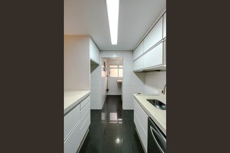 Apartamento para alugar com 80m², 2 quartos e 2 vagas Apartamento para alugar com 80m², 2 quartos e 2 vagasCozinha