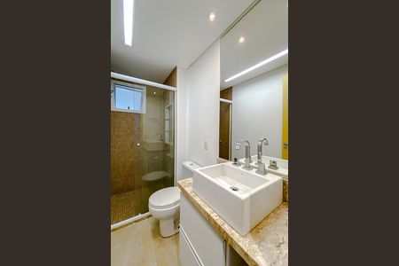 Apartamento para alugar com 80m², 2 quartos e 2 vagas Apartamento para alugar com 80m², 2 quartos e 2 vagasBanheiro
