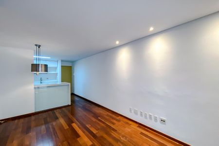 Apartamento para alugar com 80m², 2 quartos e 2 vagas Apartamento para alugar com 80m², 2 quartos e 2 vagasSala
