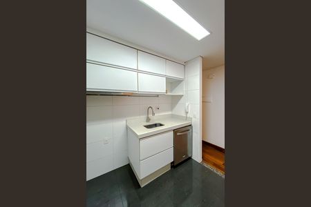 Apartamento para alugar com 80m², 2 quartos e 2 vagas Apartamento para alugar com 80m², 2 quartos e 2 vagasCozinha