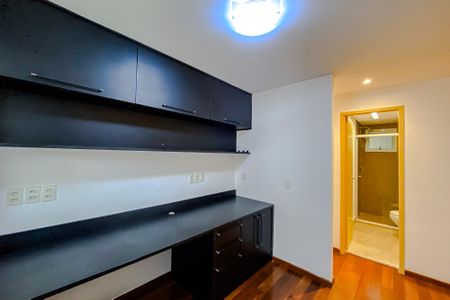 Apartamento para alugar com 80m², 2 quartos e 2 vagas Apartamento para alugar com 80m², 2 quartos e 2 vagasEscritório