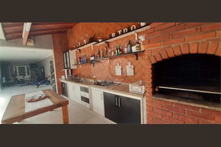 Casa à venda com 3 quartos, 210m² em Vila Santa Terezinha (Zona Norte), São Paulo