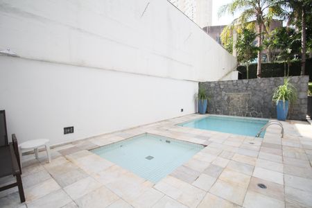 Apartamento à venda com 67m², 1 quarto e 1 vagaÁrea comum - Piscina