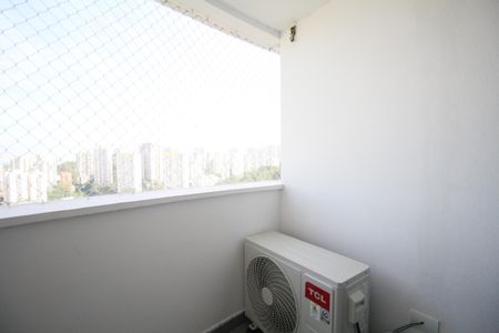Varanda da Sala de apartamento à venda com 1 quarto, 67m² em Vila Andrade, São Paulo