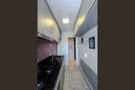 Apartamento à venda com 42m², 2 quartos e sem vaga Apartamento à venda com 42m², 2 quartos e sem vagaCozinha e Área de Serviço