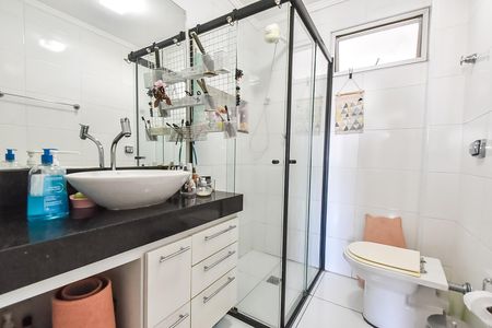 Apartamento à venda com 88m², 2 quartos e 1 vaga Apartamento à venda com 88m², 2 quartos e 1 vagaBanheiro