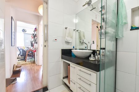 Apartamento à venda com 88m², 2 quartos e 1 vaga Apartamento à venda com 88m², 2 quartos e 1 vagaBanheiro