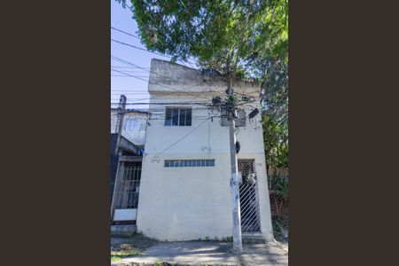 Casa para alugar com 60m², 2 quartos e sem vaga Casa para alugar com 60m², 2 quartos e sem vagaFachada