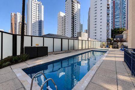 Apartamento à venda com 132m², 4 quartos e 3 vagas Apartamento à venda com 132m², 4 quartos e 3 vagasPiscina