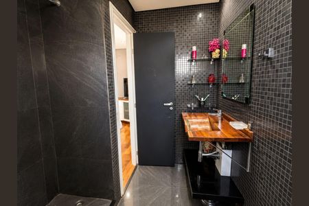 Apartamento à venda com 132m², 4 quartos e 3 vagas Apartamento à venda com 132m², 4 quartos e 3 vagasBanheiro