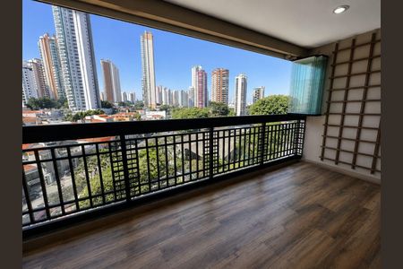 Apartamento à venda com 132m², 4 quartos e 3 vagas Apartamento à venda com 132m², 4 quartos e 3 vagasVaranda