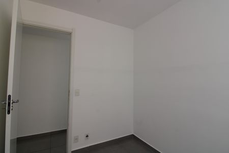 Quarto 2 de apartamento para alugar com 2 quartos, 42m² em Vila Penteado, São Paulo