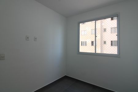 Quarto 2 de apartamento para alugar com 2 quartos, 42m² em Vila Penteado, São Paulo
