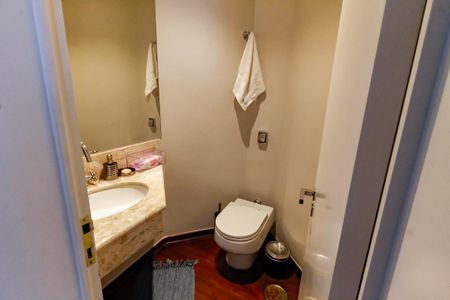 Apartamento para alugar com 239m², 3 quartos e 3 vagas Apartamento para alugar com 239m², 3 quartos e 3 vagasLavabo