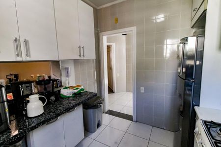 Apartamento para alugar com 239m², 3 quartos e 3 vagas Apartamento para alugar com 239m², 3 quartos e 3 vagasCozinha - Armários