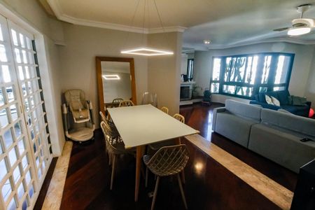 Apartamento para alugar com 239m², 3 quartos e 3 vagas Apartamento para alugar com 239m², 3 quartos e 3 vagasSala 2 - Jantar