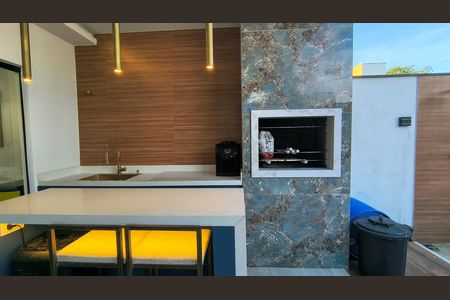Casa de condomínio à venda com 240m², 3 quartos e 2 vagas Casa de condomínio à venda com 240m², 3 quartos e 2 vagasÁrea Gourmet