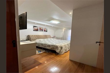 Casa à venda com 3 quartos, 200m² em Parque Pan Americano, São Paulo