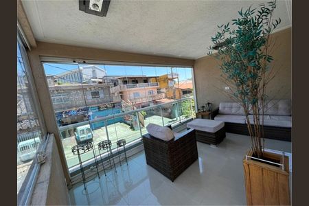 Casa à venda com 3 quartos, 200m² em Parque Pan Americano, São Paulo