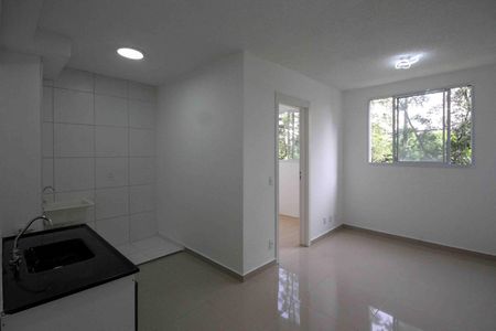 Apartamento para alugar com 34m², 2 quartos e sem vaga Apartamento para alugar com 34m², 2 quartos e sem vagaSala