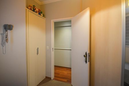 Apartamento à venda com 186m², 3 quartos e 2 vagas Apartamento à venda com 186m², 3 quartos e 2 vagasQuarto 3 - Suíte