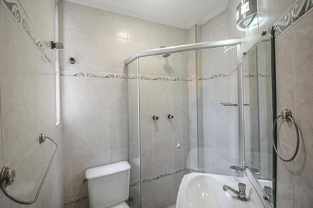 Apartamento à venda com 186m², 3 quartos e 2 vagas Apartamento à venda com 186m², 3 quartos e 2 vagasBanheiro da Suíte 3