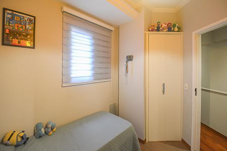 Apartamento à venda com 186m², 3 quartos e 2 vagas Apartamento à venda com 186m², 3 quartos e 2 vagasQuarto 3 - Suíte