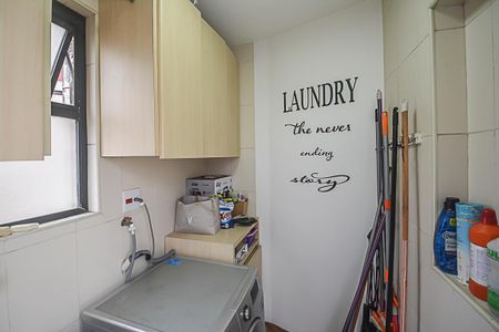 Apartamento à venda com 186m², 3 quartos e 2 vagas Apartamento à venda com 186m², 3 quartos e 2 vagasÁrea de Serviço