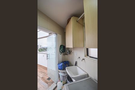 Apartamento à venda com 186m², 3 quartos e 2 vagas Apartamento à venda com 186m², 3 quartos e 2 vagasÁrea de Serviço