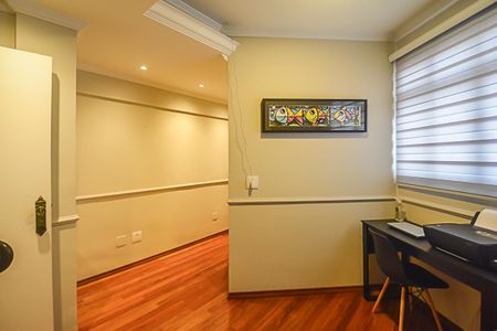 Apartamento à venda com 186m², 3 quartos e 2 vagas Apartamento à venda com 186m², 3 quartos e 2 vagasHall dos Quartos
