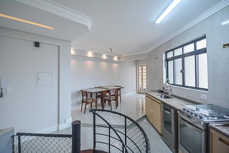 Apartamento à venda com 186m², 3 quartos e 2 vagas Apartamento à venda com 186m², 3 quartos e 2 vagasCozinha