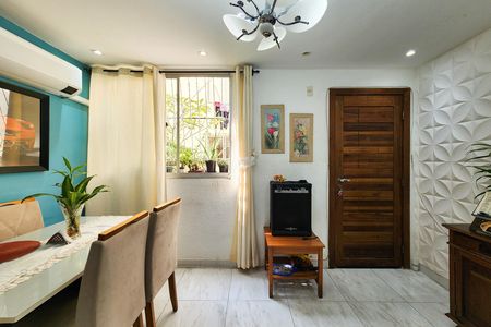 Apartamento à venda com 147m², 2 quartos e 1 vaga Apartamento à venda com 147m², 2 quartos e 1 vagaSala