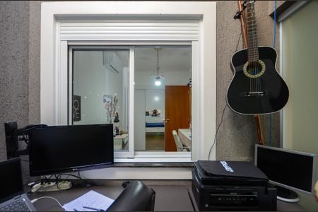 Casa à venda com 114m², 3 quartos e 2 vagas Casa à venda com 114m², 3 quartos e 2 vagasEscritorio