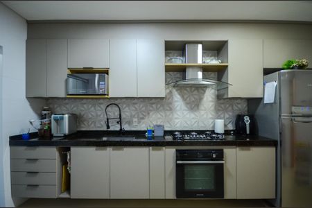 Casa à venda com 114m², 3 quartos e 2 vagas Casa à venda com 114m², 3 quartos e 2 vagasCozinha