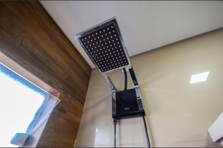 Casa à venda com 114m², 3 quartos e 2 vagas Casa à venda com 114m², 3 quartos e 2 vagasSuíte 1 - Banheiro
