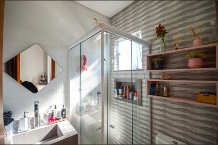Casa à venda com 114m², 3 quartos e 2 vagas Casa à venda com 114m², 3 quartos e 2 vagasSuíte 2 - Banheiro