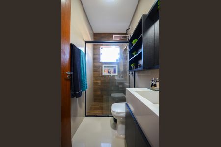 Casa à venda com 114m², 3 quartos e 2 vagas Casa à venda com 114m², 3 quartos e 2 vagasSuíte 1 - Banheiro