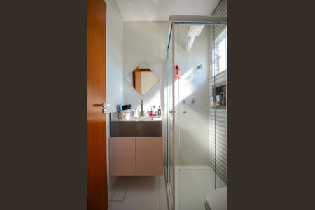 Casa à venda com 114m², 3 quartos e 2 vagas Casa à venda com 114m², 3 quartos e 2 vagasSuíte 2 - Banheiro