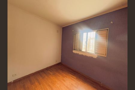 Casa à venda com 250m², 3 quartos e 6 vagasQuarto 2